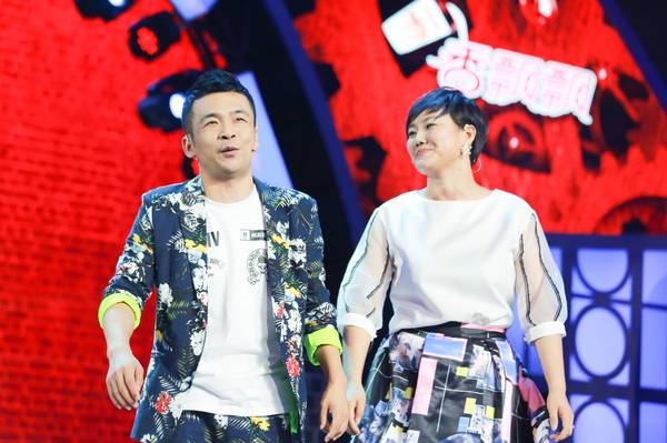 周云鹏前妻助阵《笑傲》 宋丹丹羡慕离婚后好