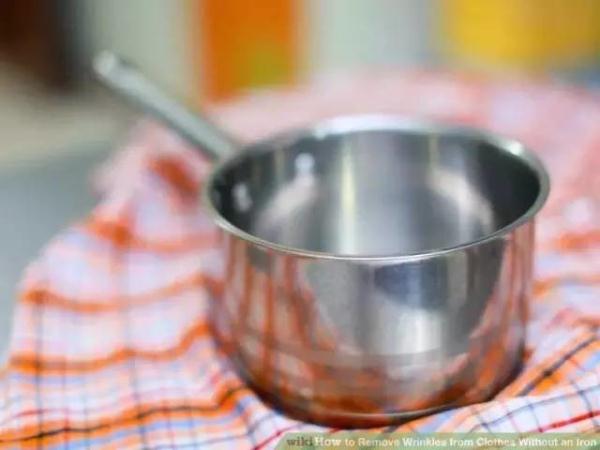 还买什么熨斗啊?这样烫衣服又快又平整!