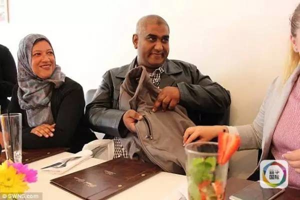 【点赞】华为手机为外国人挡了颗子弹!这九项