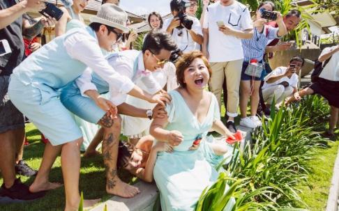 包贝尔伴娘门事件 不去体恤柳岩反而追究视频