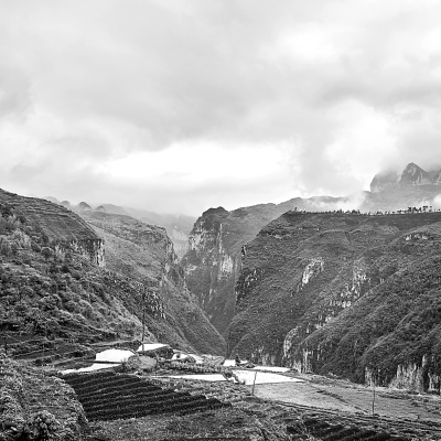 乌蒙山乡村纪实