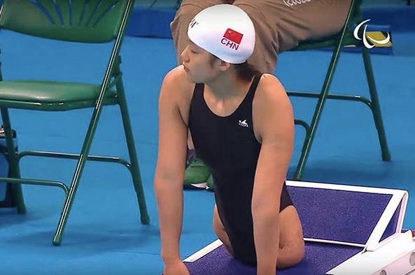 从15年前的篮球女孩到残奥选手 从无下肢到