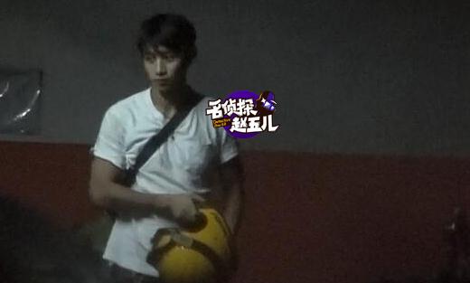 魏晨被曝已婚老婆怀孕 于玮露着一截小蛮腰并未看出怀孕迹象