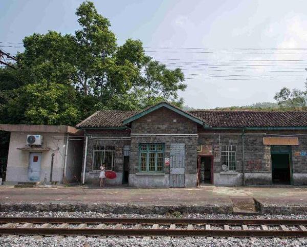 一个乡5个火车站,什么概念,平均5公里一个站