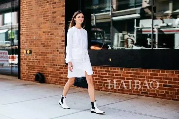 想做时髦弄潮鹅,没有小白靴可不“型”! 想做时髦弄潮鹅,没有小白靴可不“型”!