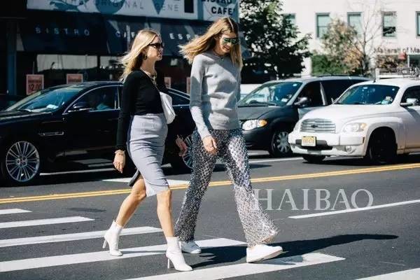 想做时髦弄潮鹅,没有小白靴可不“型”! 想做时髦弄潮鹅,没有小白靴可不“型”!