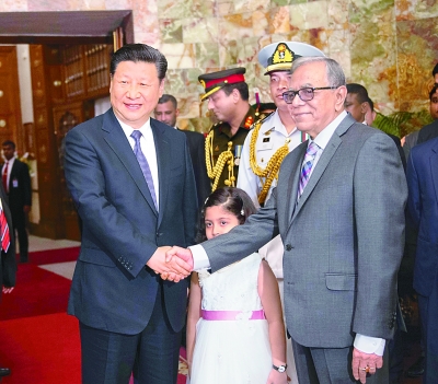 习近平会见孟加拉国总统哈米德