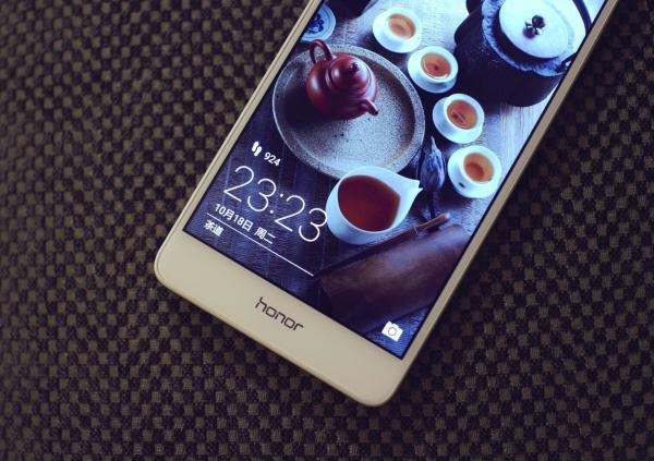 与老罗相声专场撞在了同一天,求荣耀畅玩6X