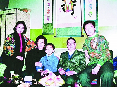 跬步千里长，艺德传家久——“京剧谭门”的时代留影