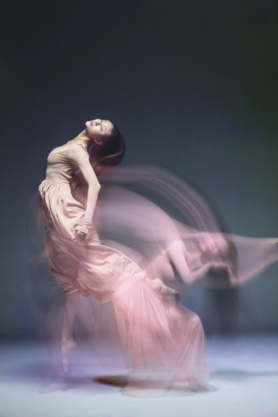 从《另一种舞蹈方式》谈摄影与舞蹈关系：瞬间即永恒