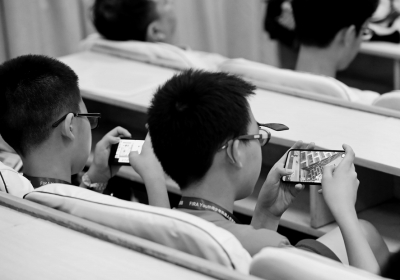 这是学习革命的时代 对家庭教育极具挑战性 这是学习革命的时代 对家庭教育极具挑战性
