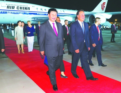 习近平开始对巴拿马共和国进行国事访问