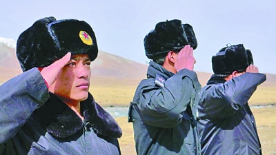 高原上，走路的人——记青藏铁路那曲市色尼区罗玛大队护路队员平措扎西