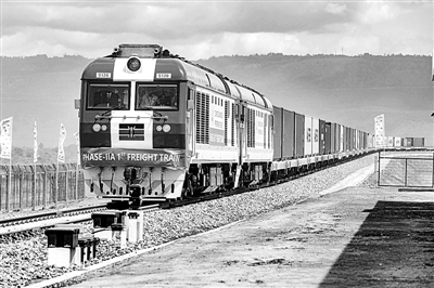 火车鸣笛声吹响东非内陆繁荣号角——记内马铁路一期货运通车