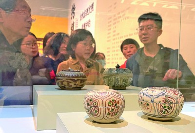 領略跨越6000年的古陶瓷藝術魅力