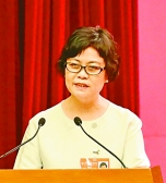 铁凝：领受责任继续前行