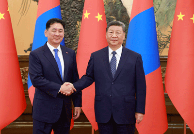 习近平会见蒙古国总统呼日勒苏赫