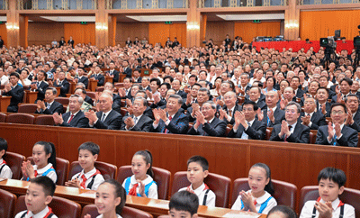 纪念中国人民抗日战争暨世界反法西斯战争胜利80周年文艺晚会《正义必胜》在京隆重举行