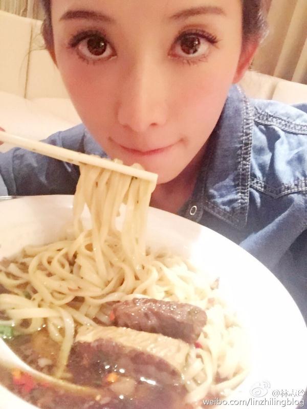 她是娱乐圈最恨嫁的女神,自揭谈过三段情,放话:3年内没结婚也不用结了