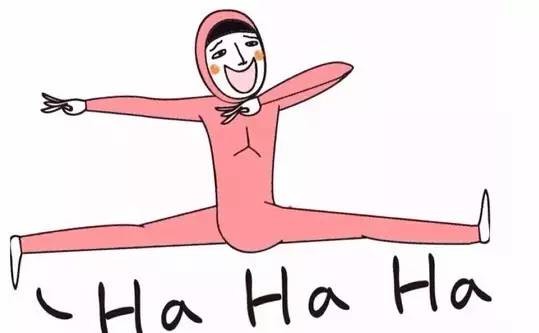 警察蜀黍担心其长时间会中暑烫伤,   无奈之下,   将自带的矿泉水给