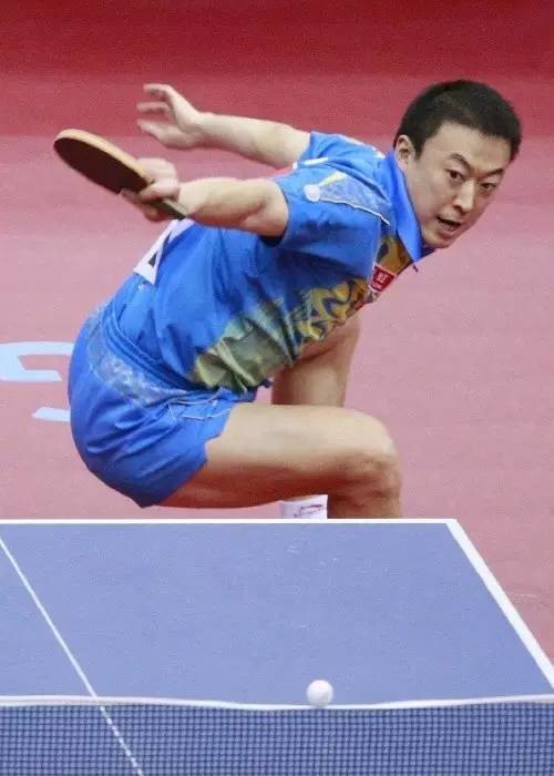 怎么才能要到乒乓球运动员签名 4870555063038593111.jpg