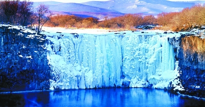 冰河万顷，难掩妙趣横生