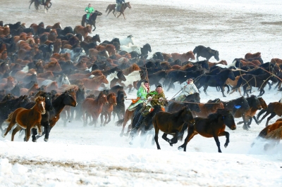 冰雪那达慕的草原交响