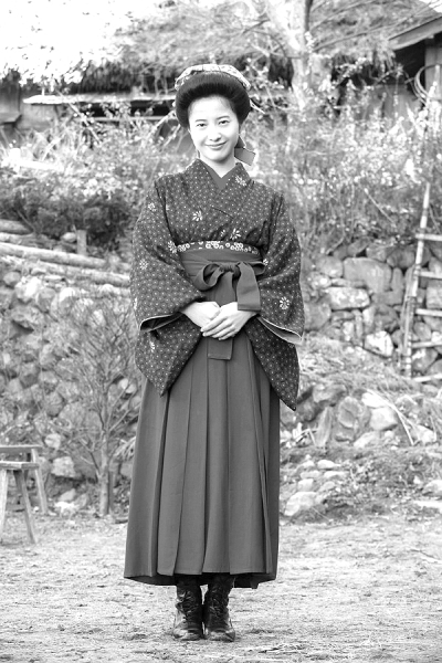 从文学作品看明治时期的日本女性