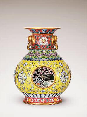 景德镇陶瓷艺术展频现珍品