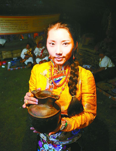 藏红陶：跨越沧桑的文化瑰宝