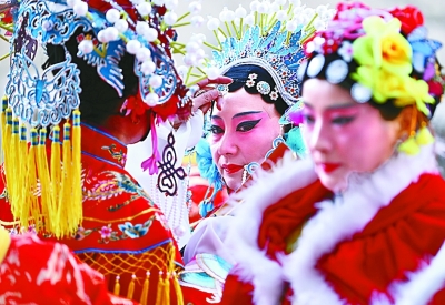 中国元素融入美国芝加哥感恩节大游行