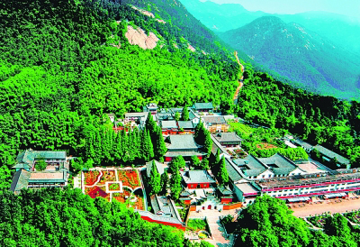 摘掉穷帽过大年——湖北省黄梅县脱贫攻坚见闻