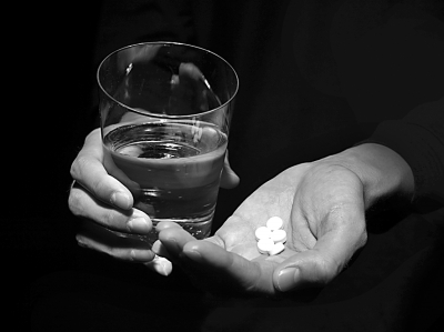 药驾与酒驾一样危险 服用这些药物要注意 药驾与酒驾一样危险 服用这些药物要注意