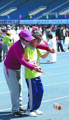 北京：传统体育走进校园