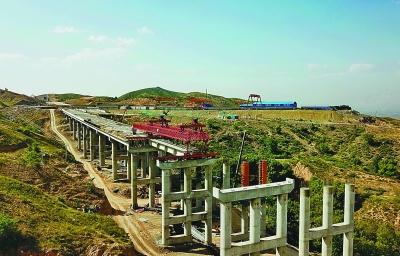 京新高速公路河北段三期工程加紧建设