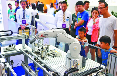 机器人“明星”齐聚北京——探秘2018世界机器人大会博览会