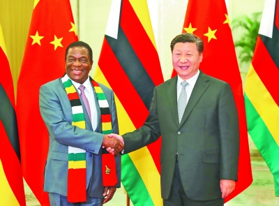 习近平会见津巴布韦总统姆南加古瓦