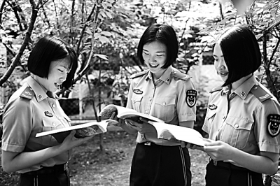 传承红色基因 夯实理想信念