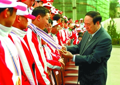 司马义·艾买提同志生平