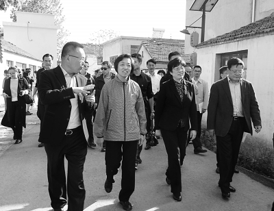 为祖国和平统一大业凝心聚力——访台盟中央主席苏辉