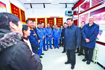 习近平春节前夕在北京看望慰问基层干部群众