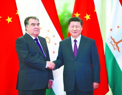 习近平会见塔吉克斯坦总统拉赫蒙