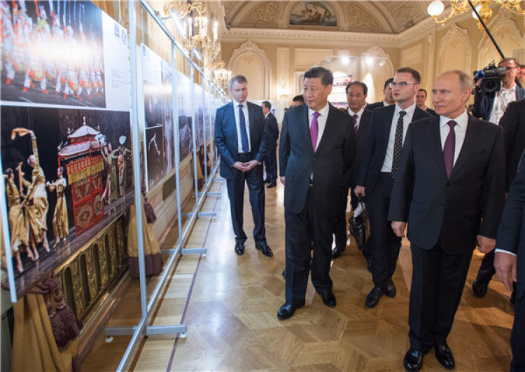 这个有故事的展览，让习主席和普京总统驻足