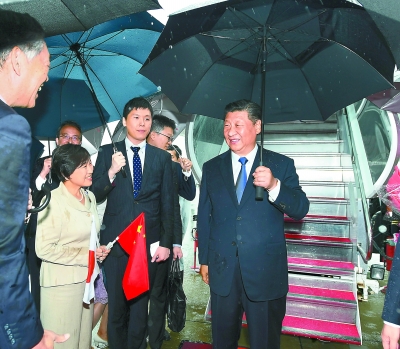 离京出席二十国集团领导人第十四次峰会 习近平抵达日本大阪