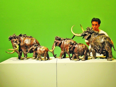 “瓦连金·西多罗夫、安德烈·卡瓦利丘克艺术展”在中国美术馆开展