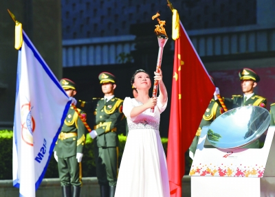 第七届世界军人运动会圣火火种采集和火炬传递启动仪式在南昌举行