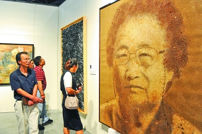 全国美展综合材料绘画展在宁波举办