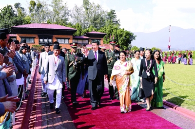 习近平结束同印度总理第二次非正式会晤和对尼泊尔国事访问回到北京