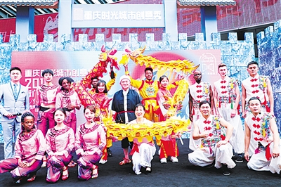 与城市相遇在时光隧道
