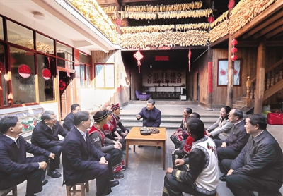 向全国各族人民致以美好的新春祝福 祝各族人民生活越来越好祝祖国欣欣向荣